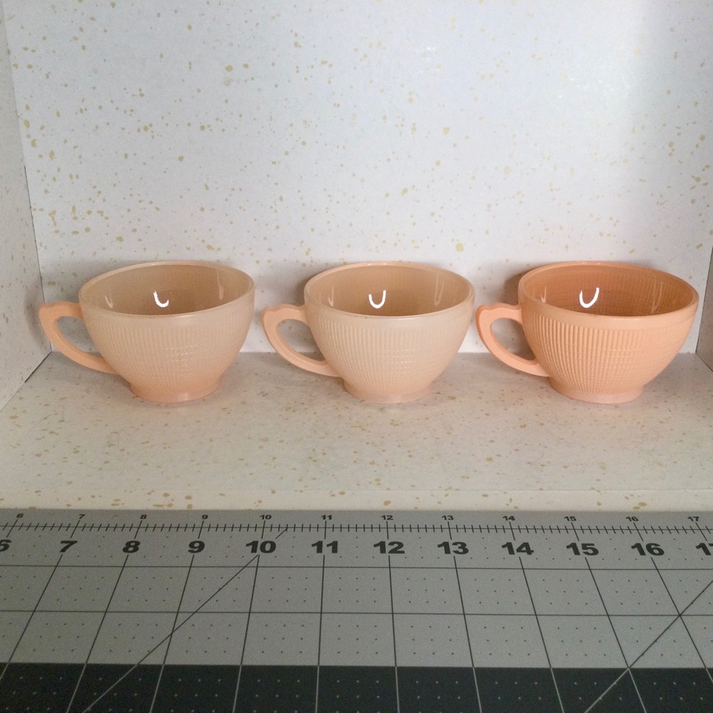 Dominion Glass - Pink Saguenay Pattern, Trio of Cups - Picture 4 of 9